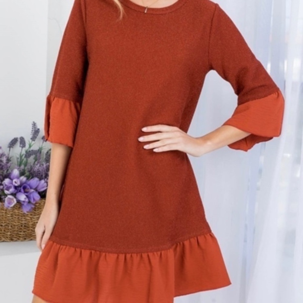 Shimmery Ruffled 3/4 Sleeve Dress